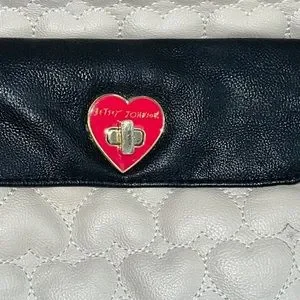 Betsey Johnson | Bags | Betsey Johnson White Black Quilted 